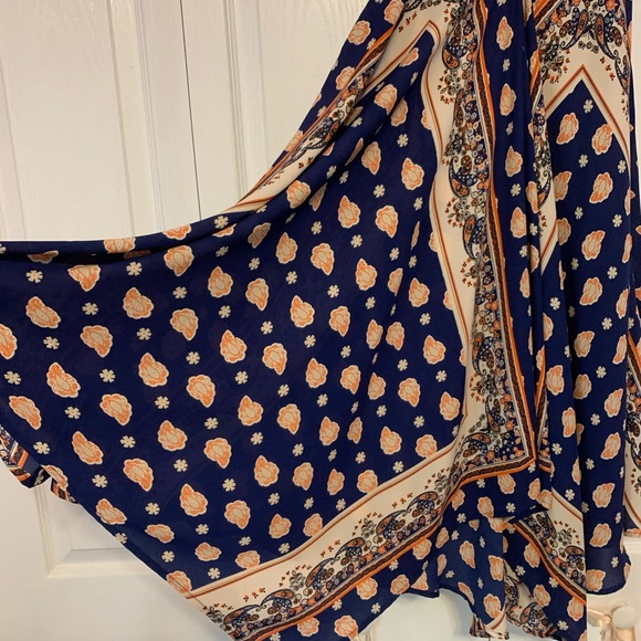 Boutique dress - Picture 2 of 2